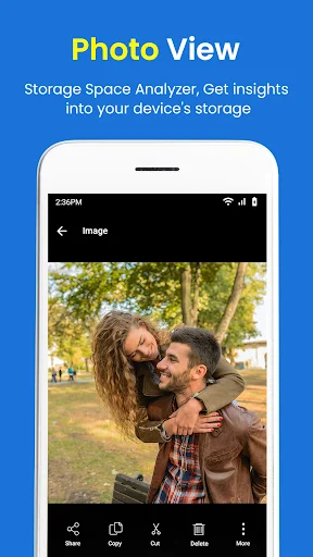 Photo viewer displaying full-screen image with action buttons at bottom for sharing, deleting, rotating, and additional editing options